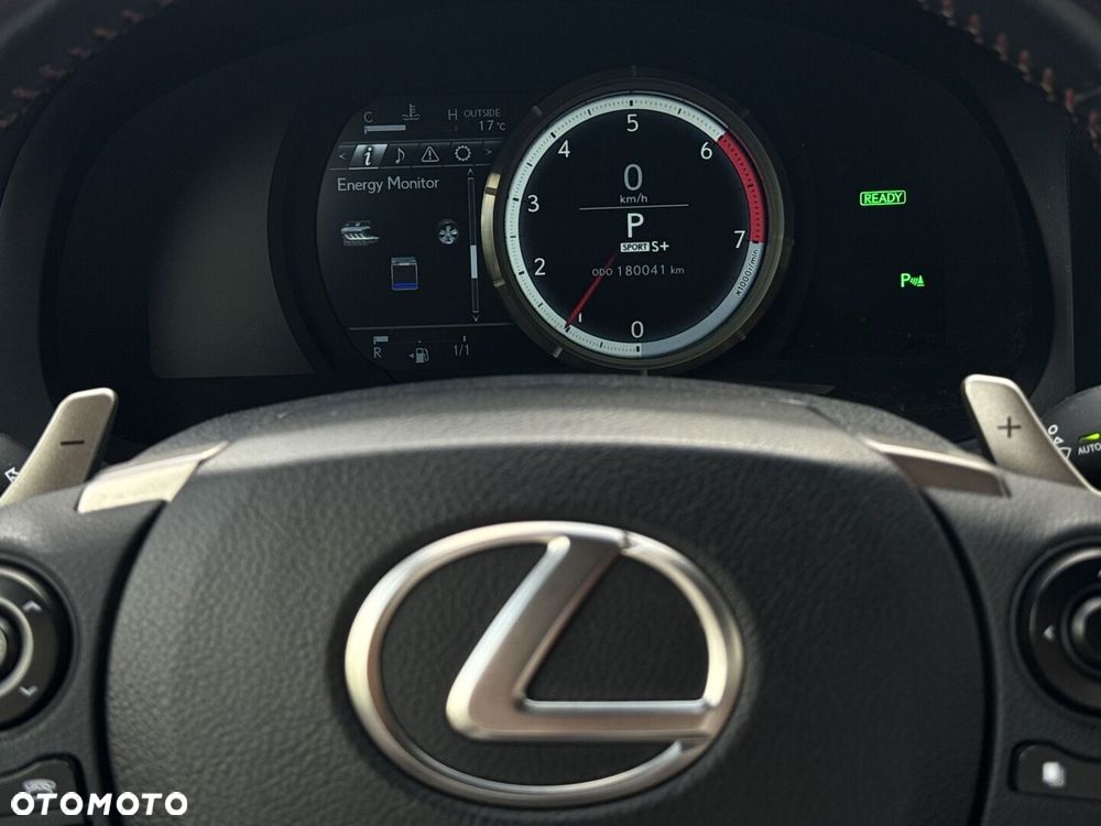 Lexus IS - 24