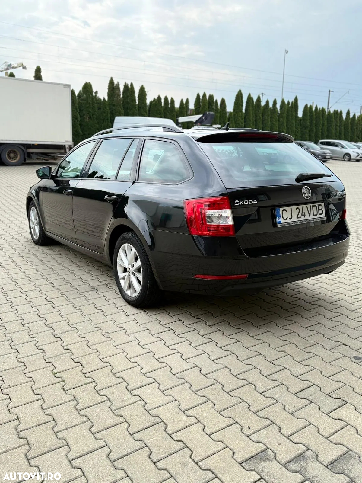 Skoda Octavia 1.6 TDI Ambition - 3