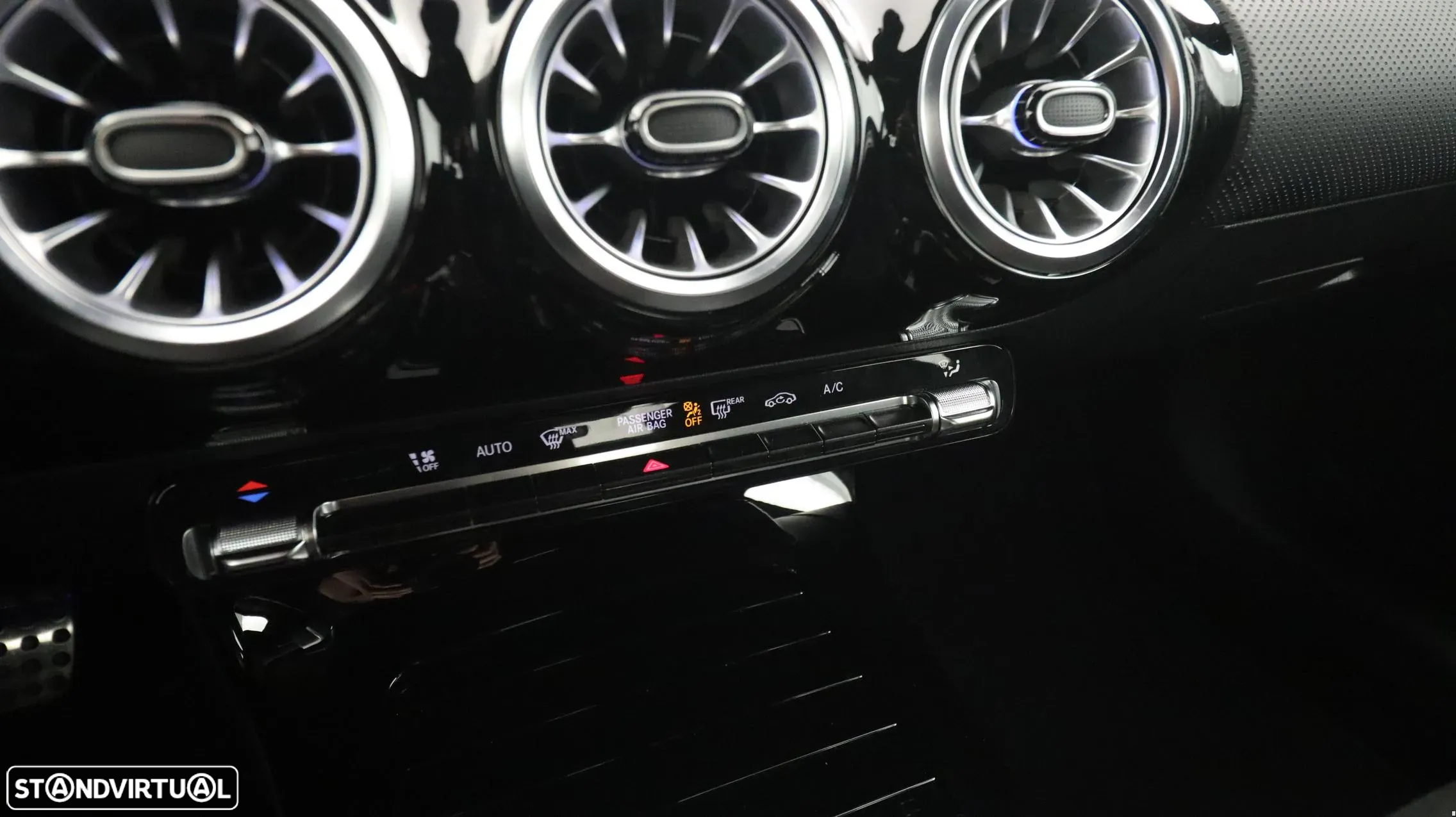 Mercedes-Benz A 200 Limousine AMG Line Aut. - 21