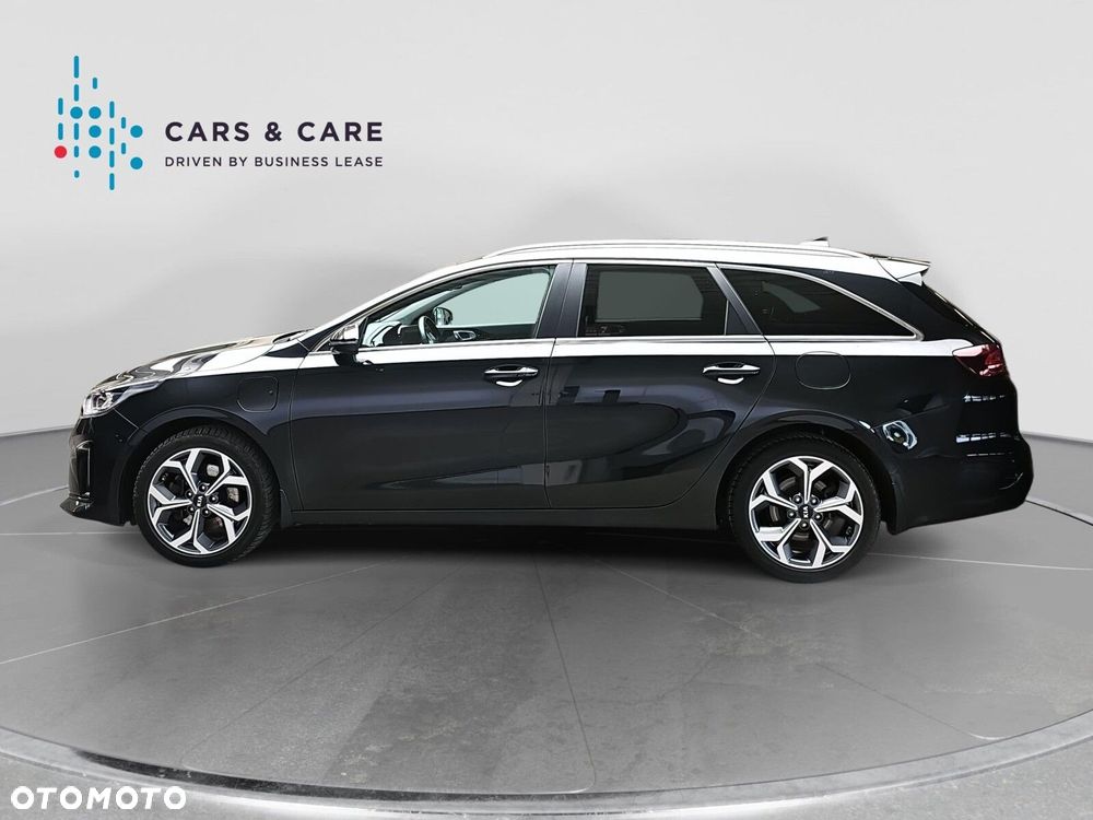 Kia Ceed 1.6 GDI PHEV L DCT - 24