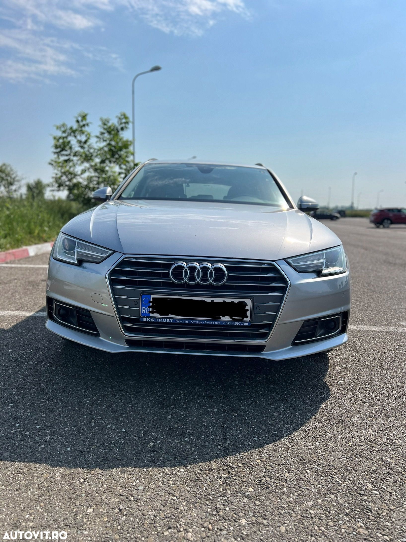Audi A4 Avant 2.0 TDI S tronic - 1