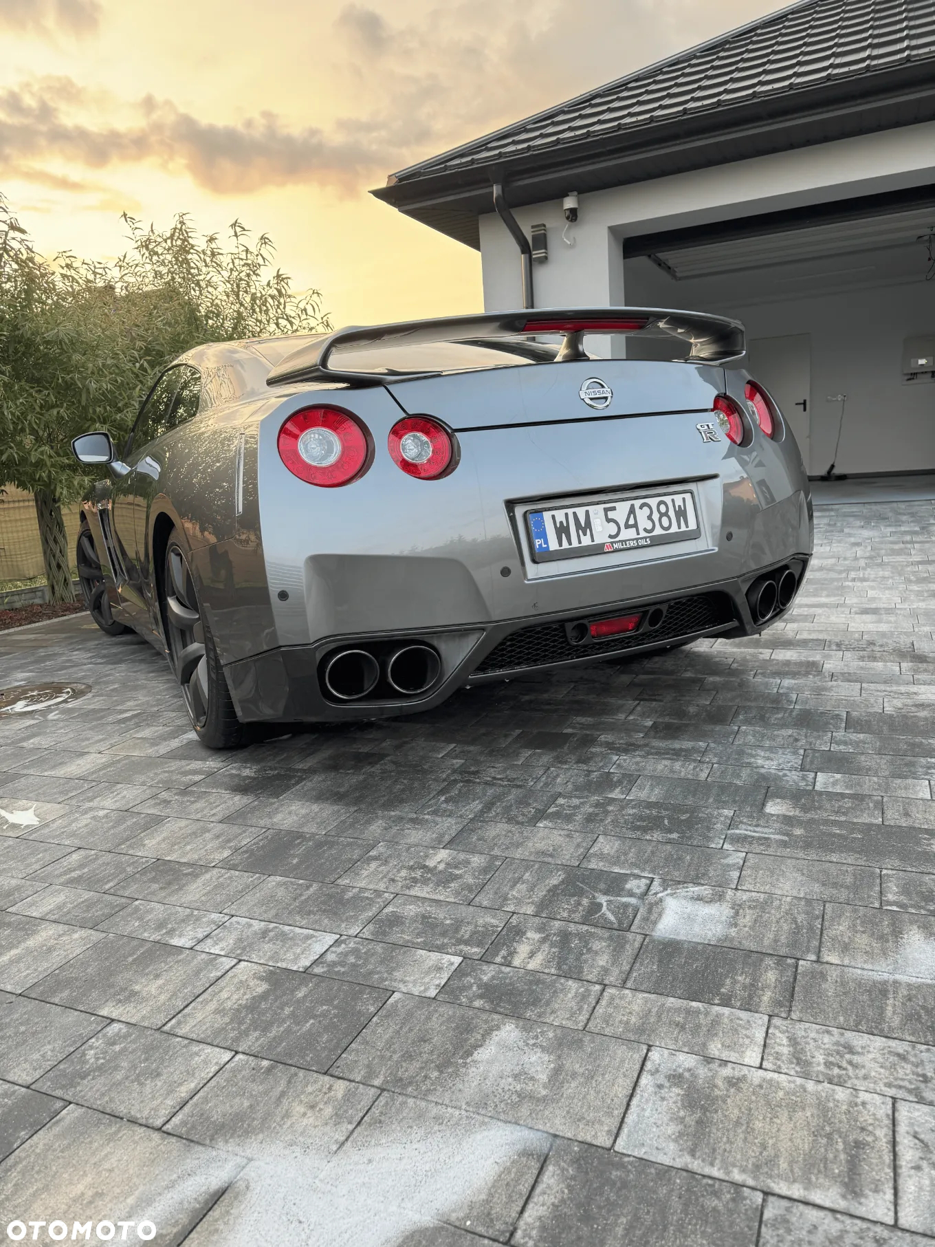 Nissan GT-R Black Edition - 3