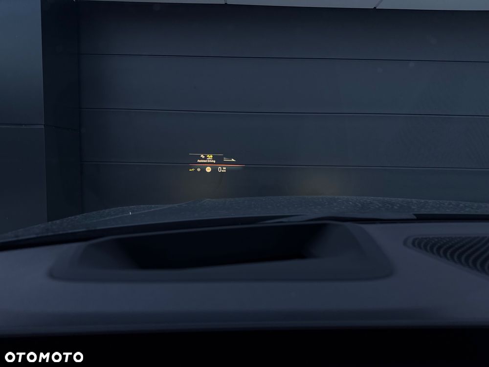 BMW Seria 3 320d Touring xDrive M Sport - 10