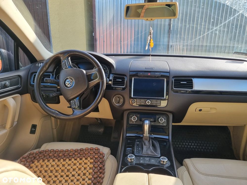 Volkswagen Touareg - 21