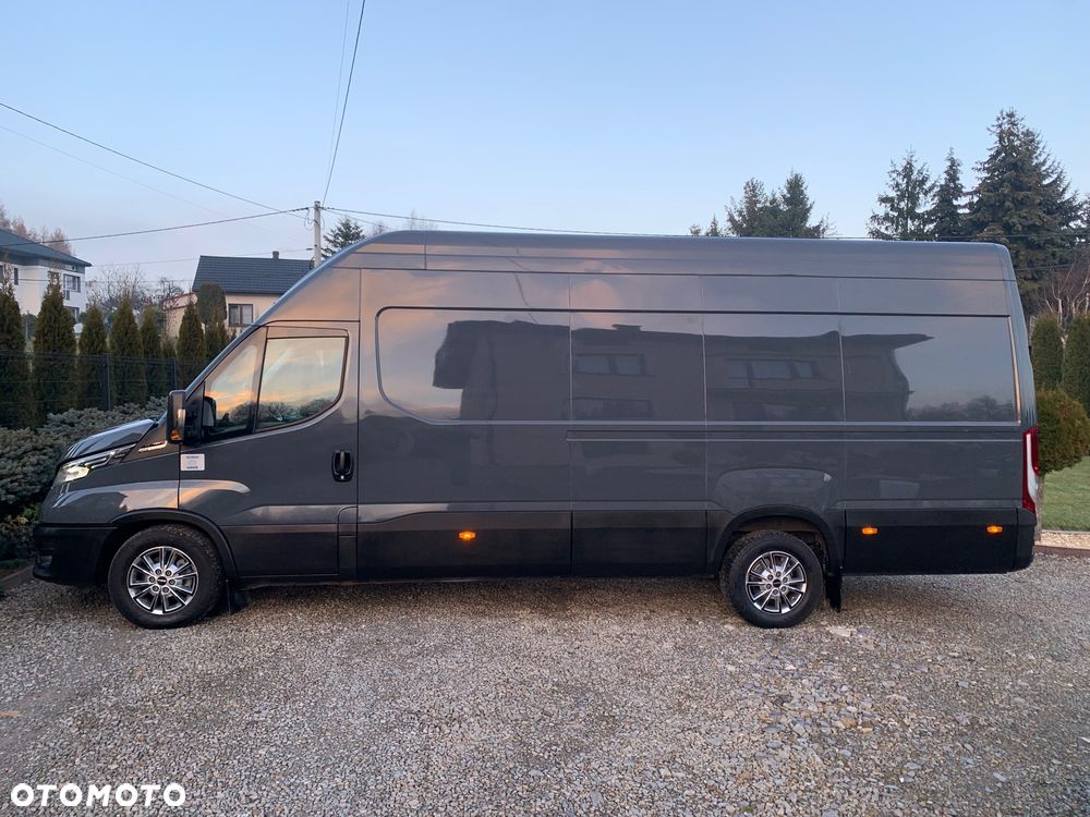 Iveco 35S18 RAMPA ZAŁADUNKOWA  L4H3 Nawigacja Kamera cofania FULL OPCJA Faktura Vat 23% - 7