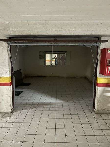 Alugo ou Vendo Garagem Box 19m2 - Grande imagem: 2/5