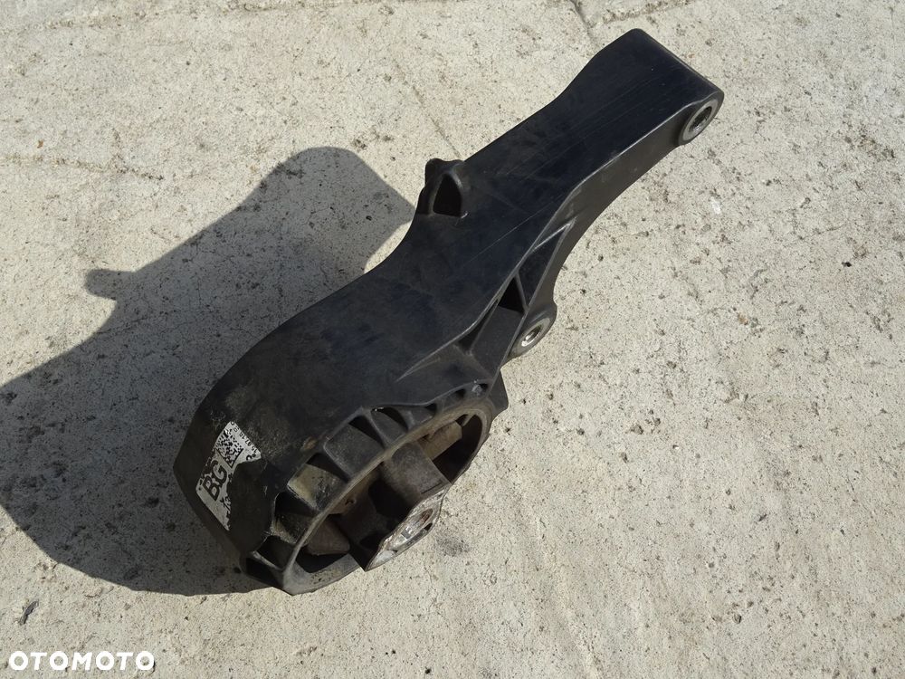 PODUSZKI ŁAPA PODUSZKA SILNIKA SKRZYNI OPEL INSIGNIA 13228305 CS 1,6T , 1,8 skrzynia M32 - 12