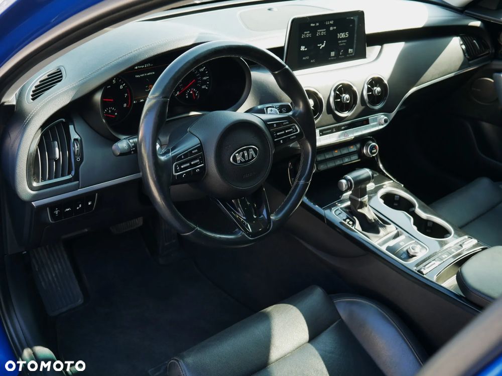 Kia Stinger 2.0 T-GDI GT Line - 23