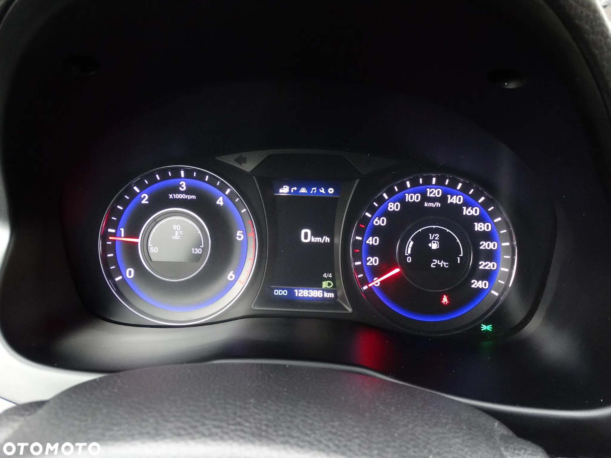 Hyundai i40 Kombi 1.7 CRDi Premium - 18