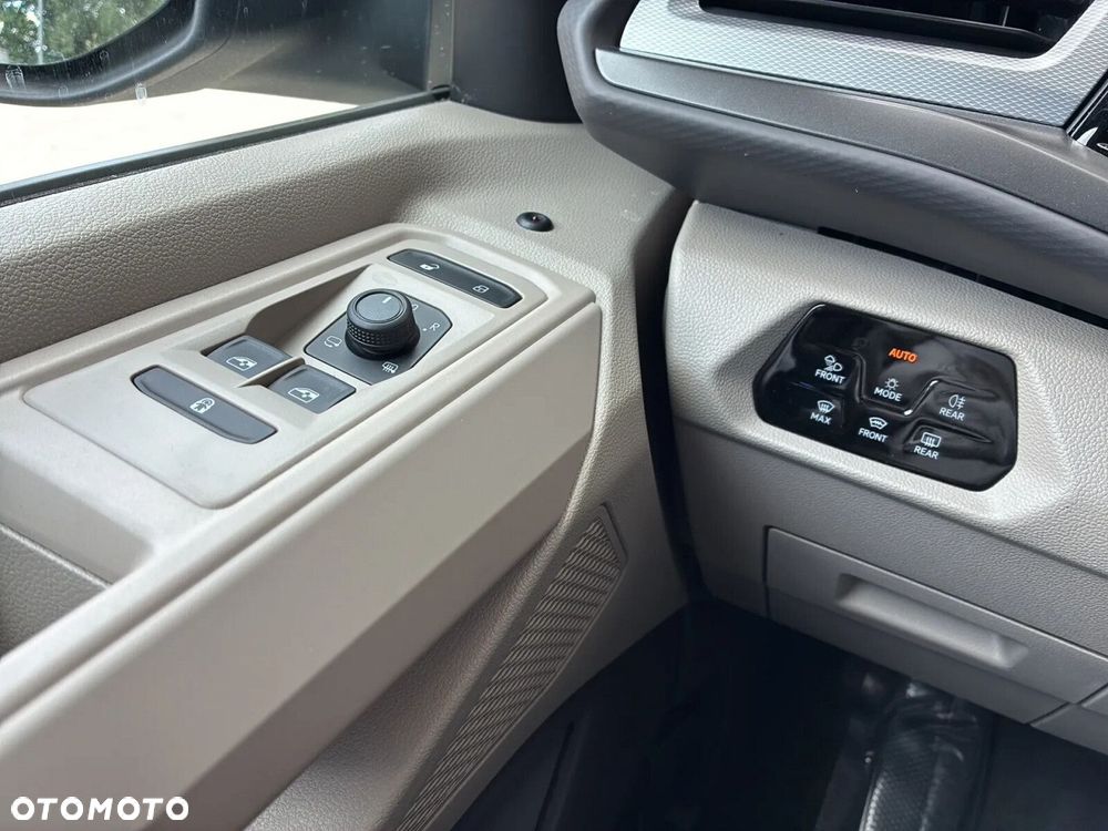 Volkswagen California - 25