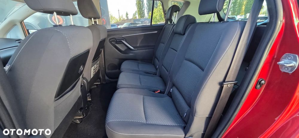 Toyota Verso 2.0 D-4D 5-Sitzer Executive - 27
