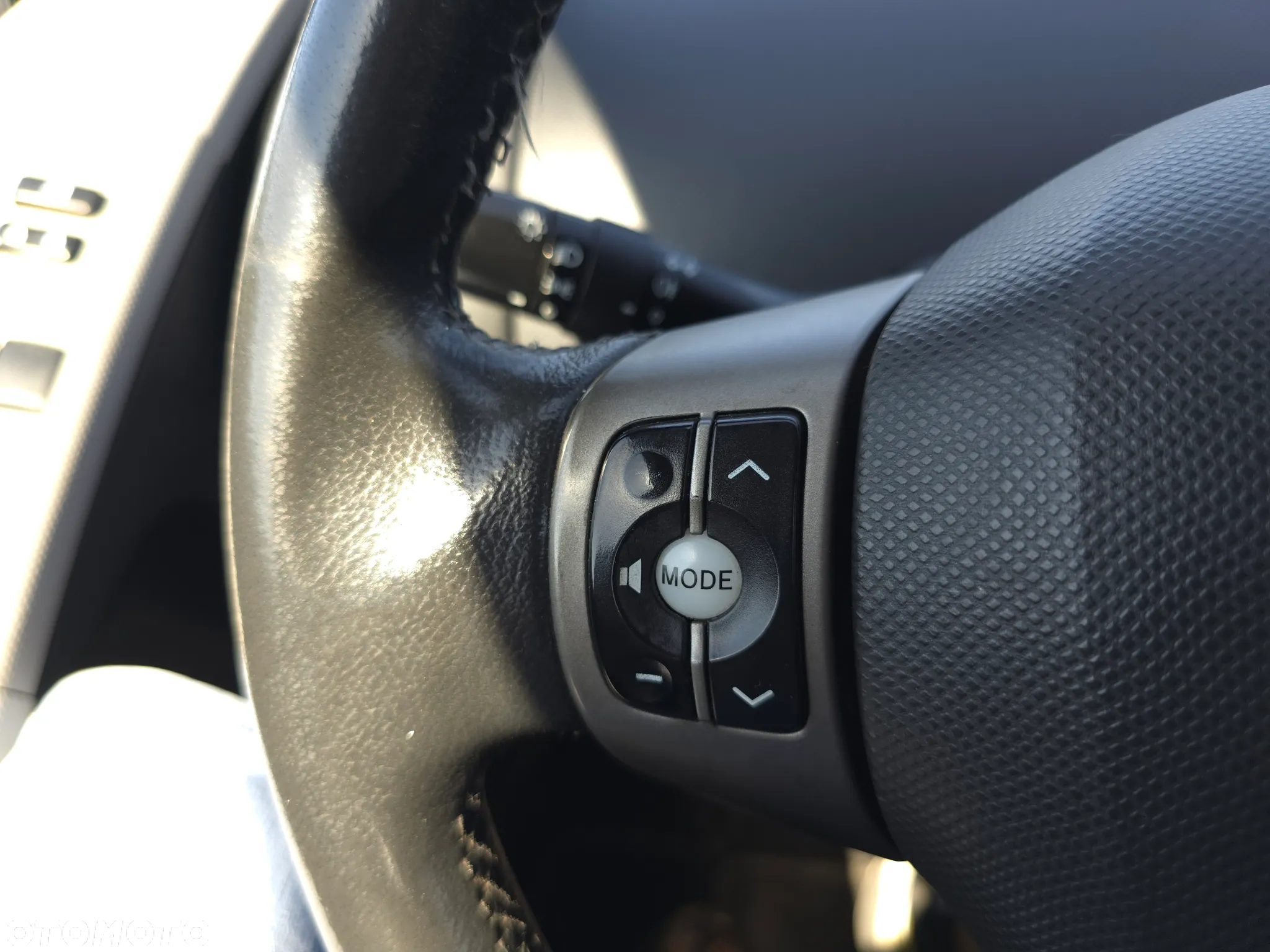 Toyota Yaris 1.33 Premium - 22