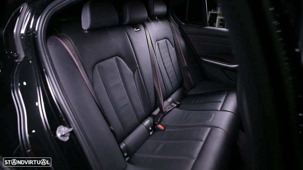 BMW M3 Competition - 39