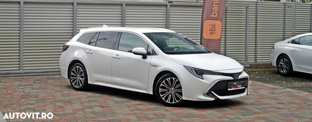 Toyota Corolla 1.8 HSD Exclusive GR Sport - 12