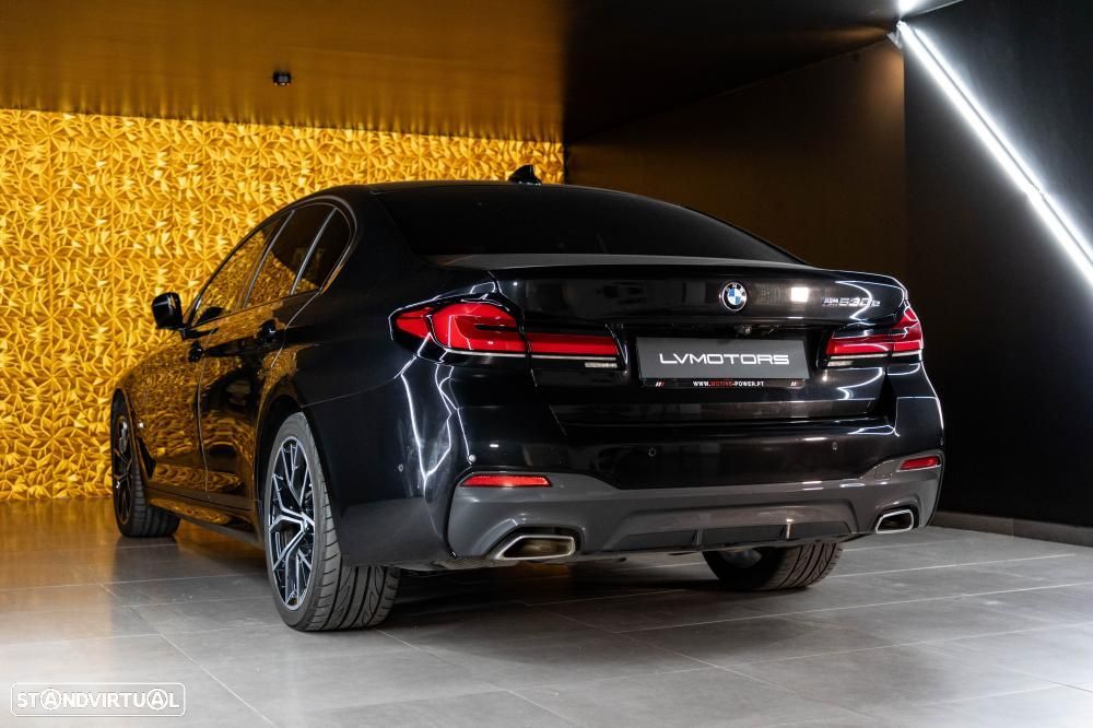 BMW 530 e Pack Desportivo M - 10