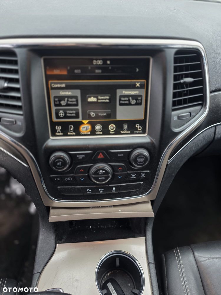 Jeep Grand Cherokee - 20