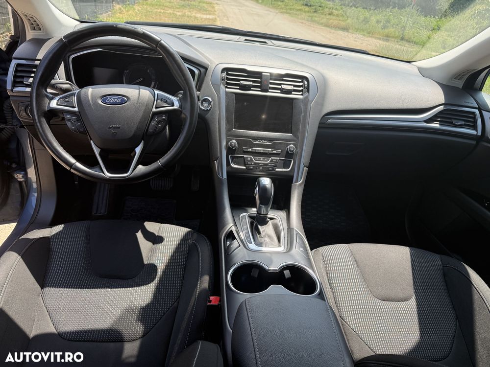 Ford Mondeo 2.0 HEV Titanium - 9