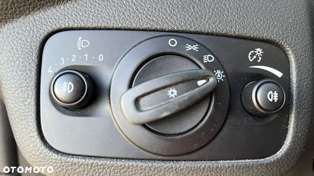 Ford Kuga ver-2-0-tdci-4x4-trend - 19