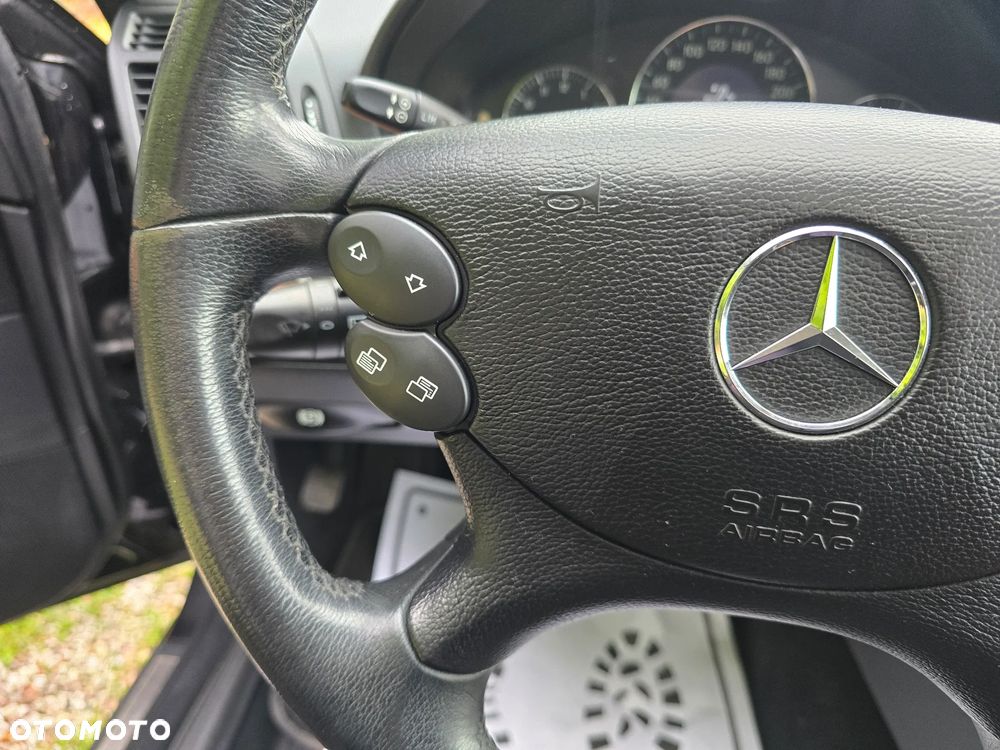 Mercedes-Benz Klasa E - 30