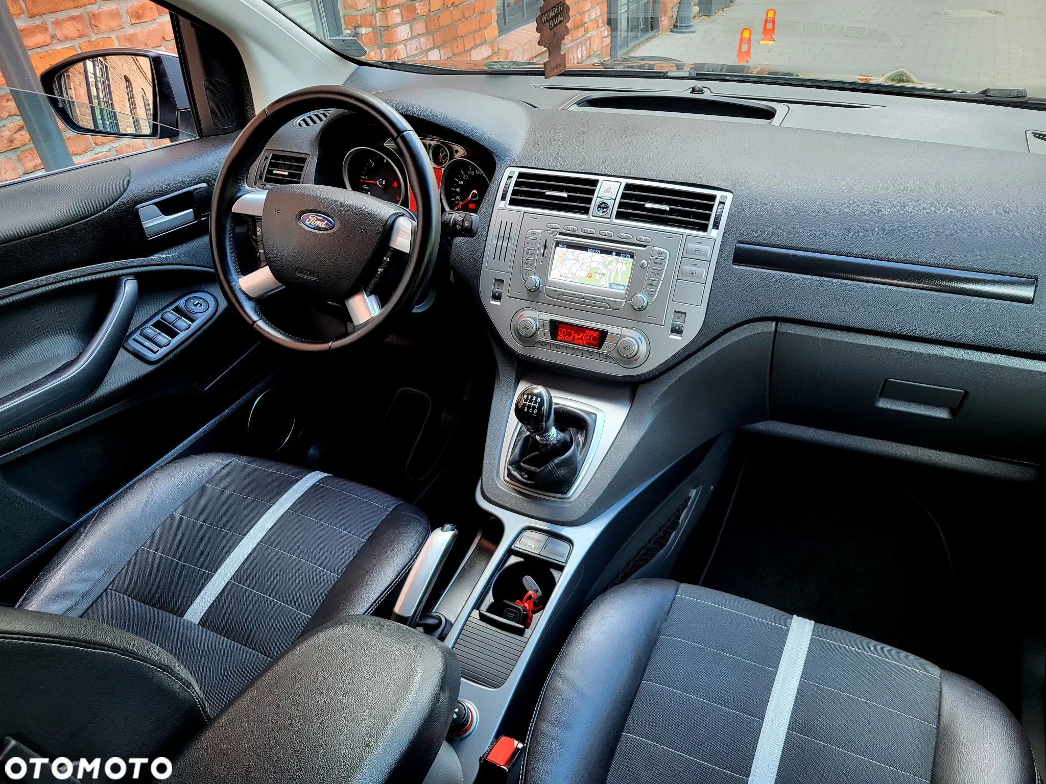 Ford Kuga 2.0 TDCi 4x4 Titanium - 9