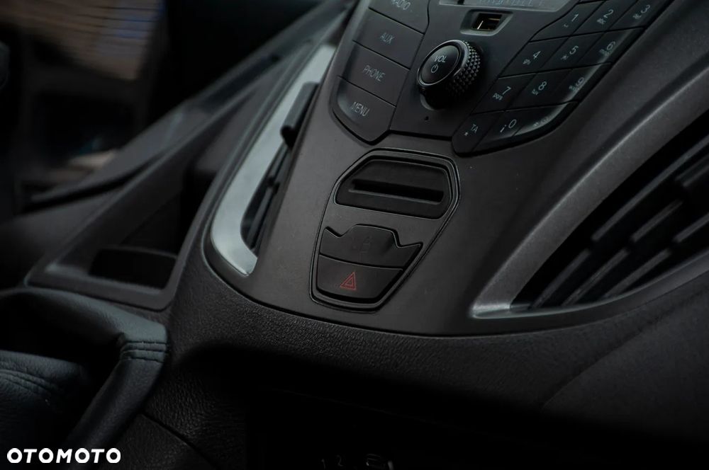 Ford TRANSIT CUSTOM - 21