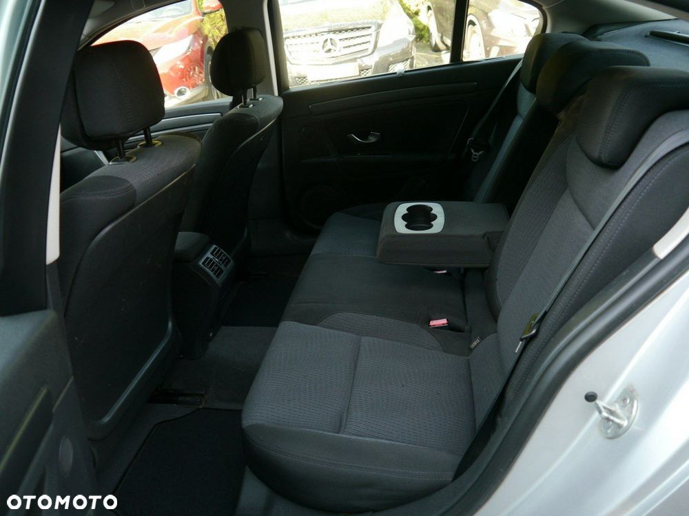 Renault Laguna 2.0 Authentique - 24