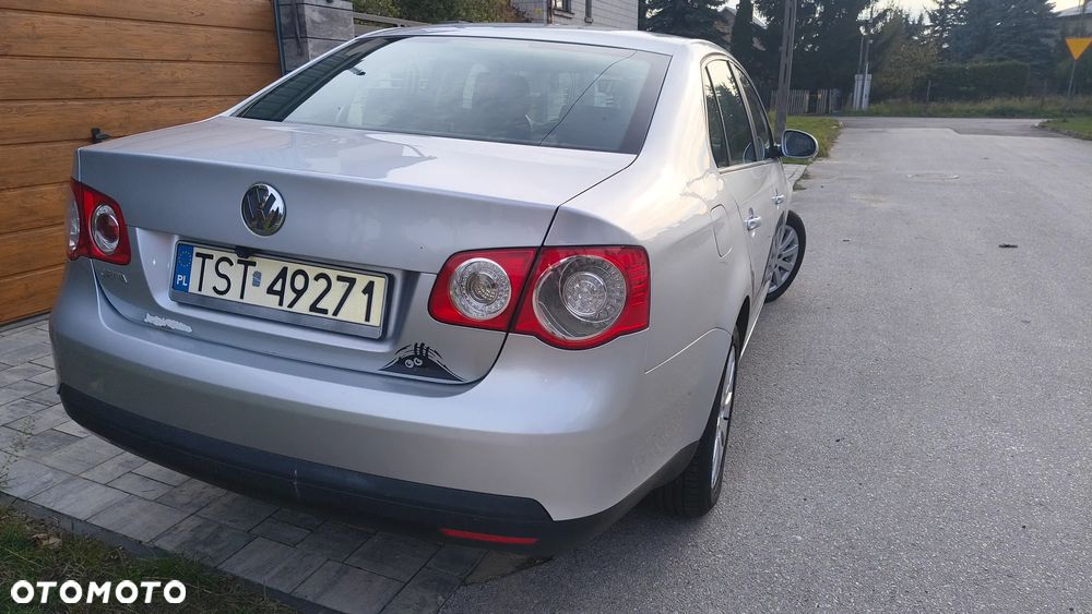 Volkswagen Jetta 2005 photo 4