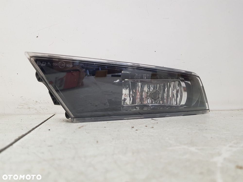 LAMPA PRZECIWMGIELNA SKODA SUPERB III 3 15-24 LEWA 3V0941699A - 4