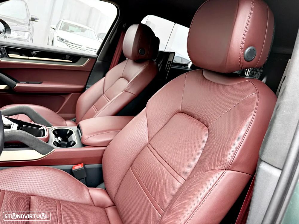 Porsche Cayenne Turbo E-Hybrid - 22