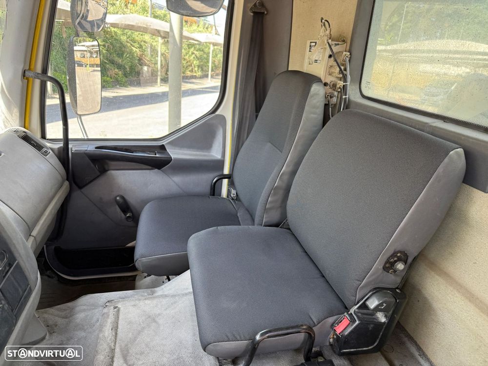 Renault Kerax 320 dci 4*2 - 29