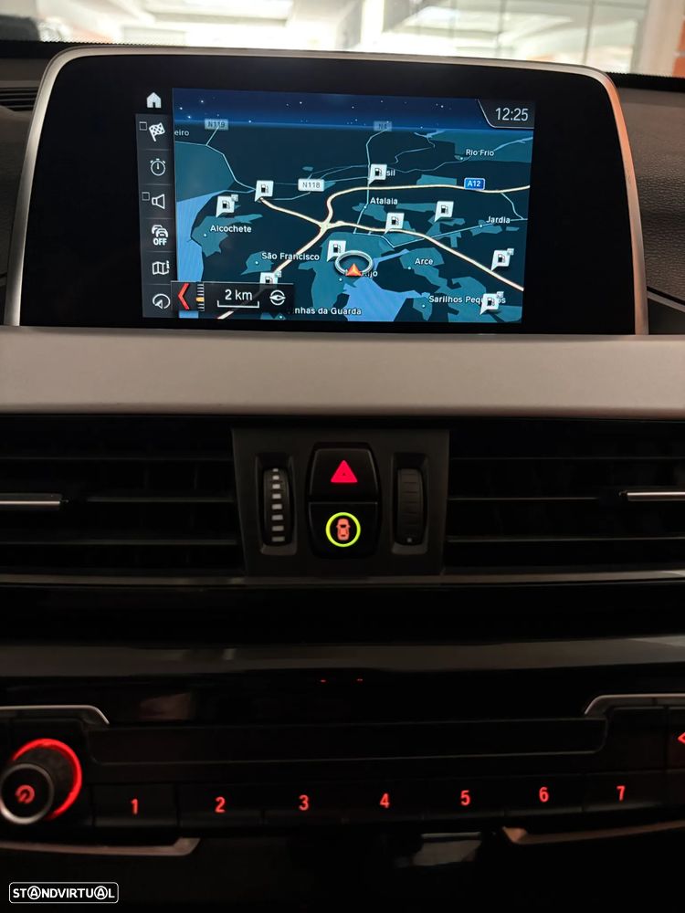 BMW X1 16 d sDrive Line Sport - 23