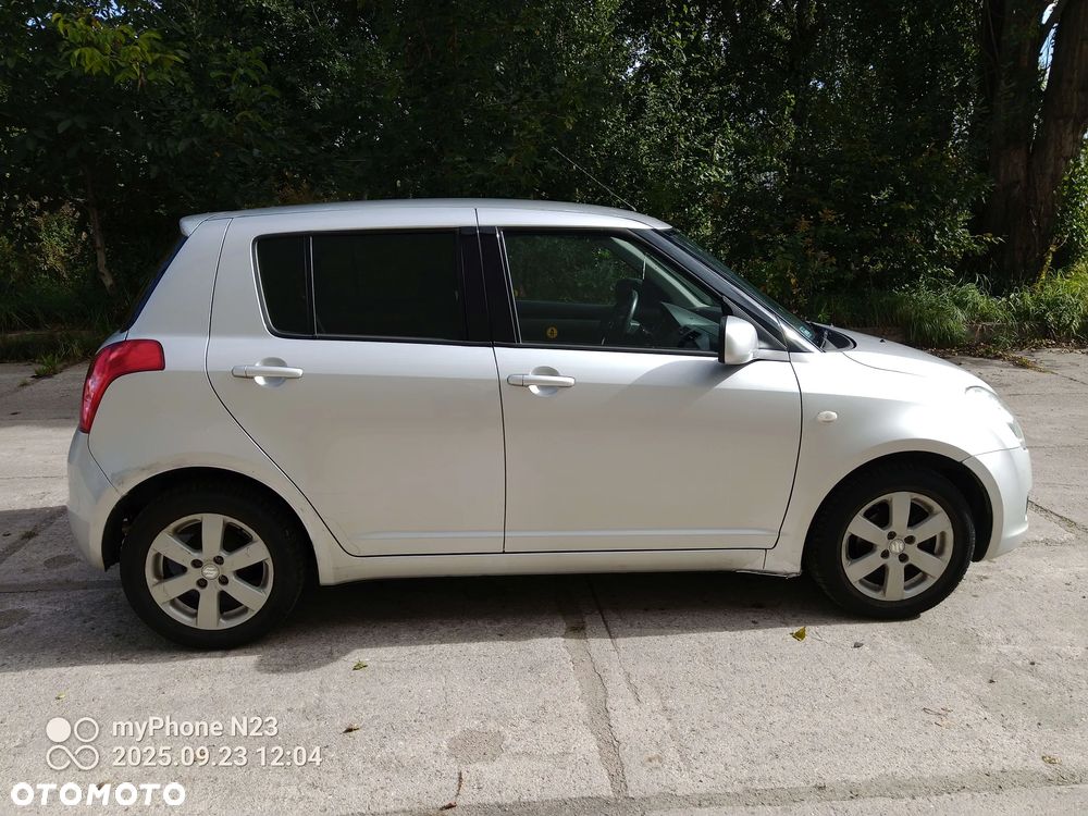 Suzuki Swift 1.3 JB Edition - 3