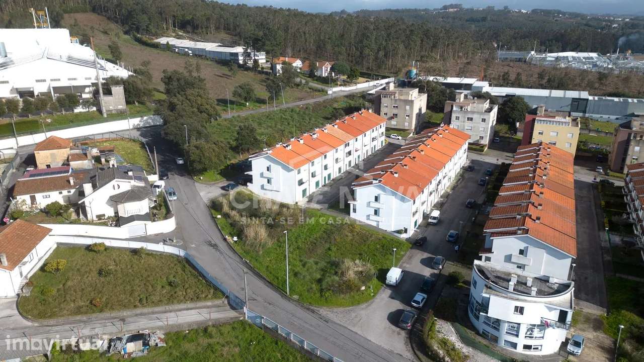 Lote de Gaveto para Construção de Moradia - Grande imagem: 5/12
