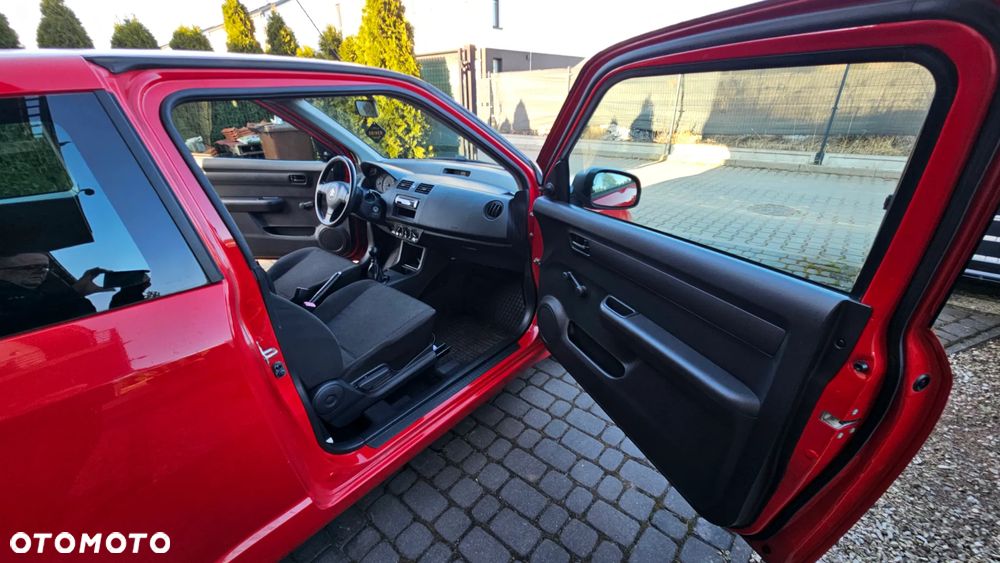 Suzuki Swift 1.3 Classic - 12