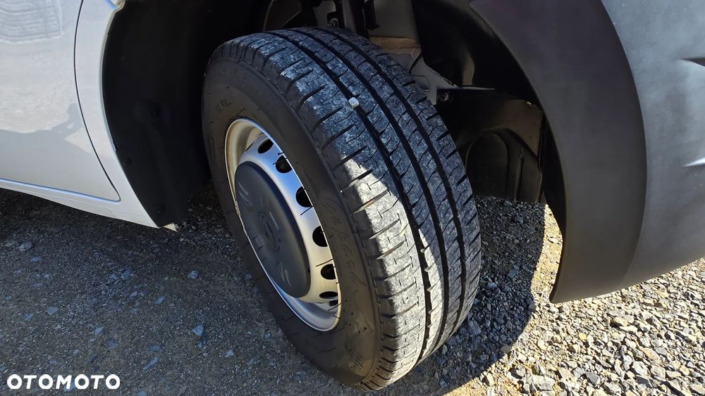 Renault Master 2x +zabudowa 12 palet-reg wysokości Spanie XXL - 17