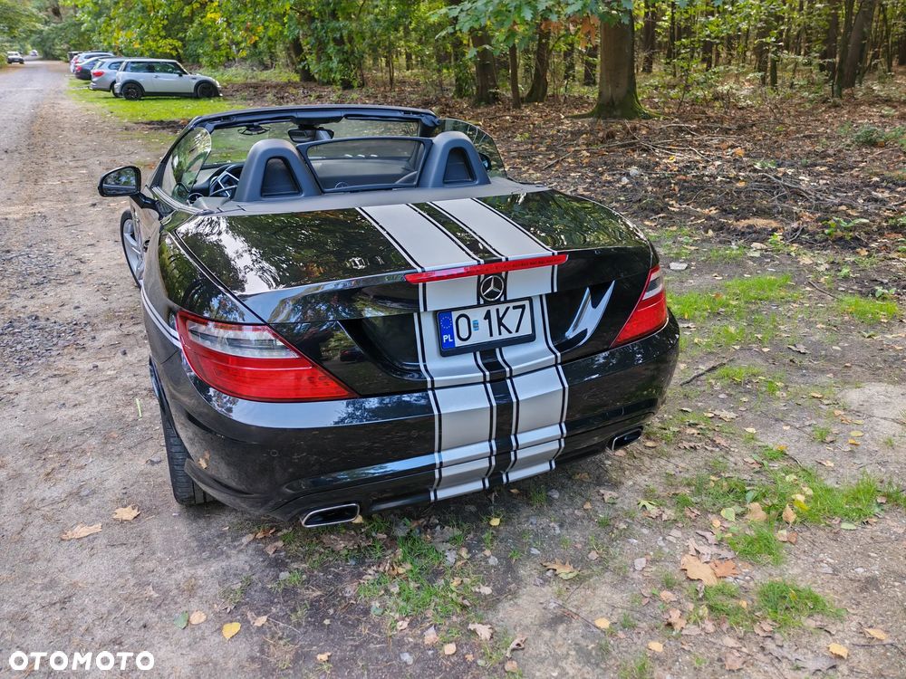 Mercedes-Benz SLK 200 (BlueEFFICIENCY) 7G-TRONIC - 29