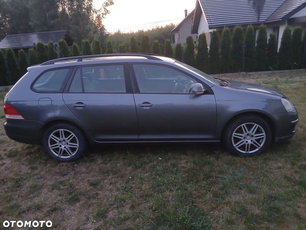 Volkswagen Golf - 4