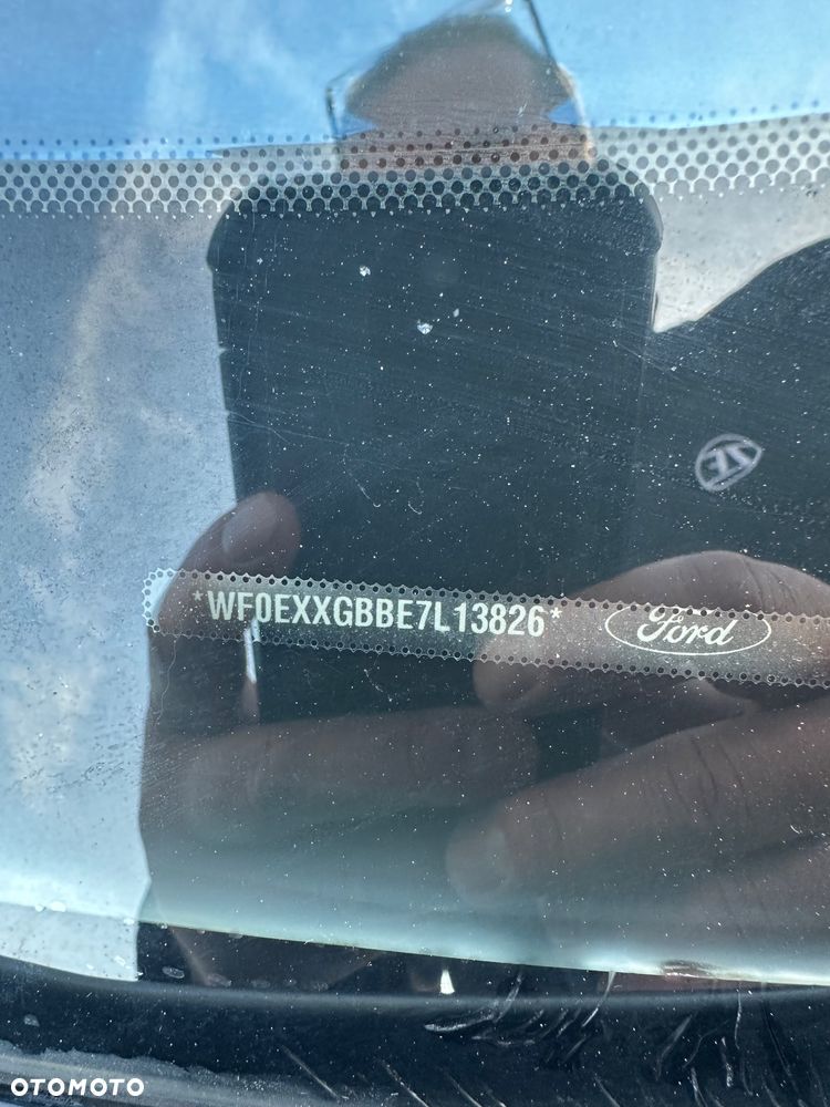 Ford Mondeo 2.0 Ghia X - 21