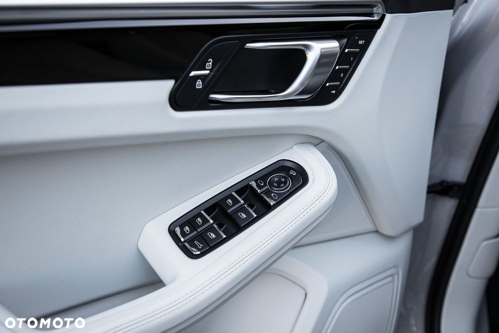 Porsche Macan PDK - 13