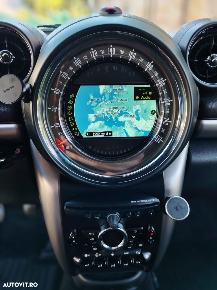 Mini Countryman Cooper D - 23