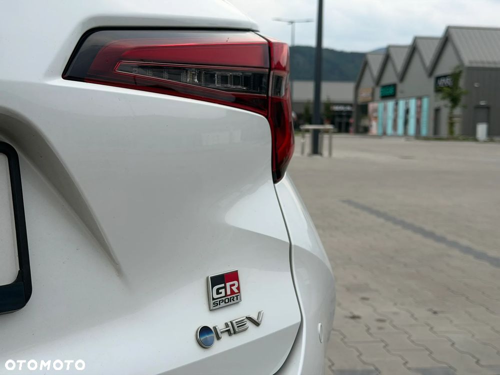 Toyota Corolla 2.0 Hybrid GR Sport Dynamic - 11