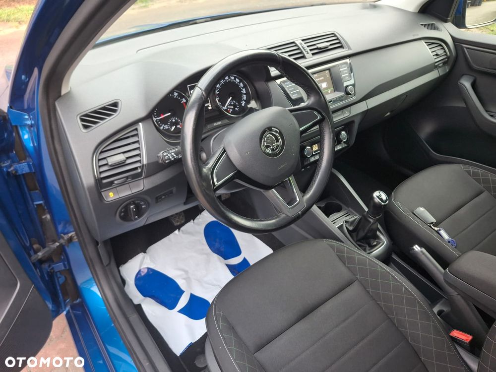 Skoda Fabia 1.0 TSI Cool Edition Red & Grey - 8