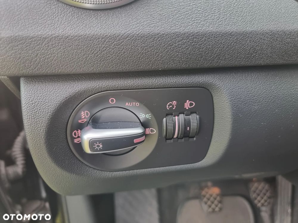 Audi A3 3-drzwiowe 1.6 TDI 99g DPF - 22