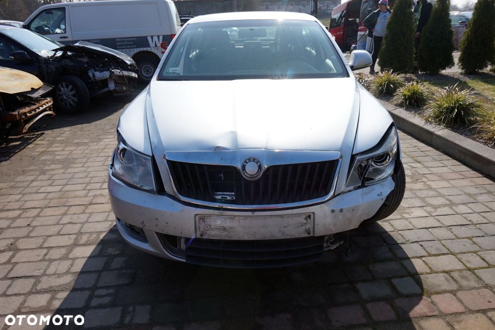 SKODA OCTAVIA II LIFT 5D HB 2010 9156 1.8 FSI CDAA 160KM MDP SREBRNY na części - 8