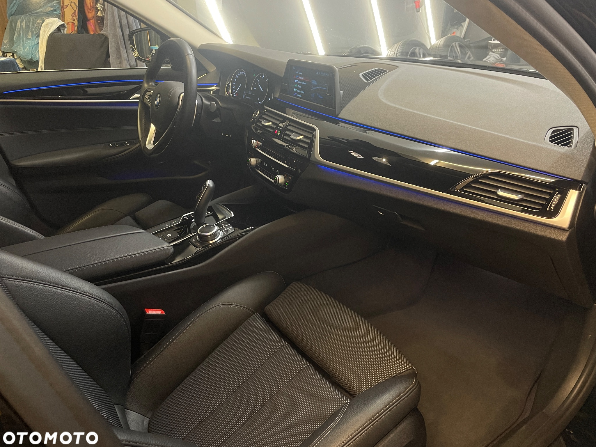 BMW Seria 5 520d Sport Line - 17