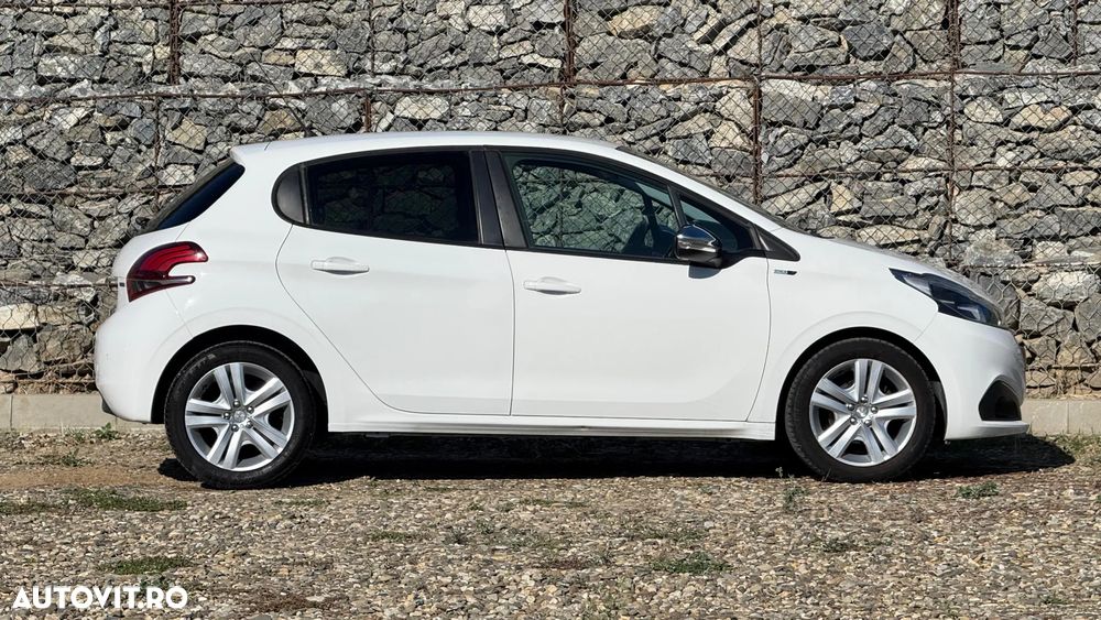 Peugeot 208 PureTech 82 Style - 7
