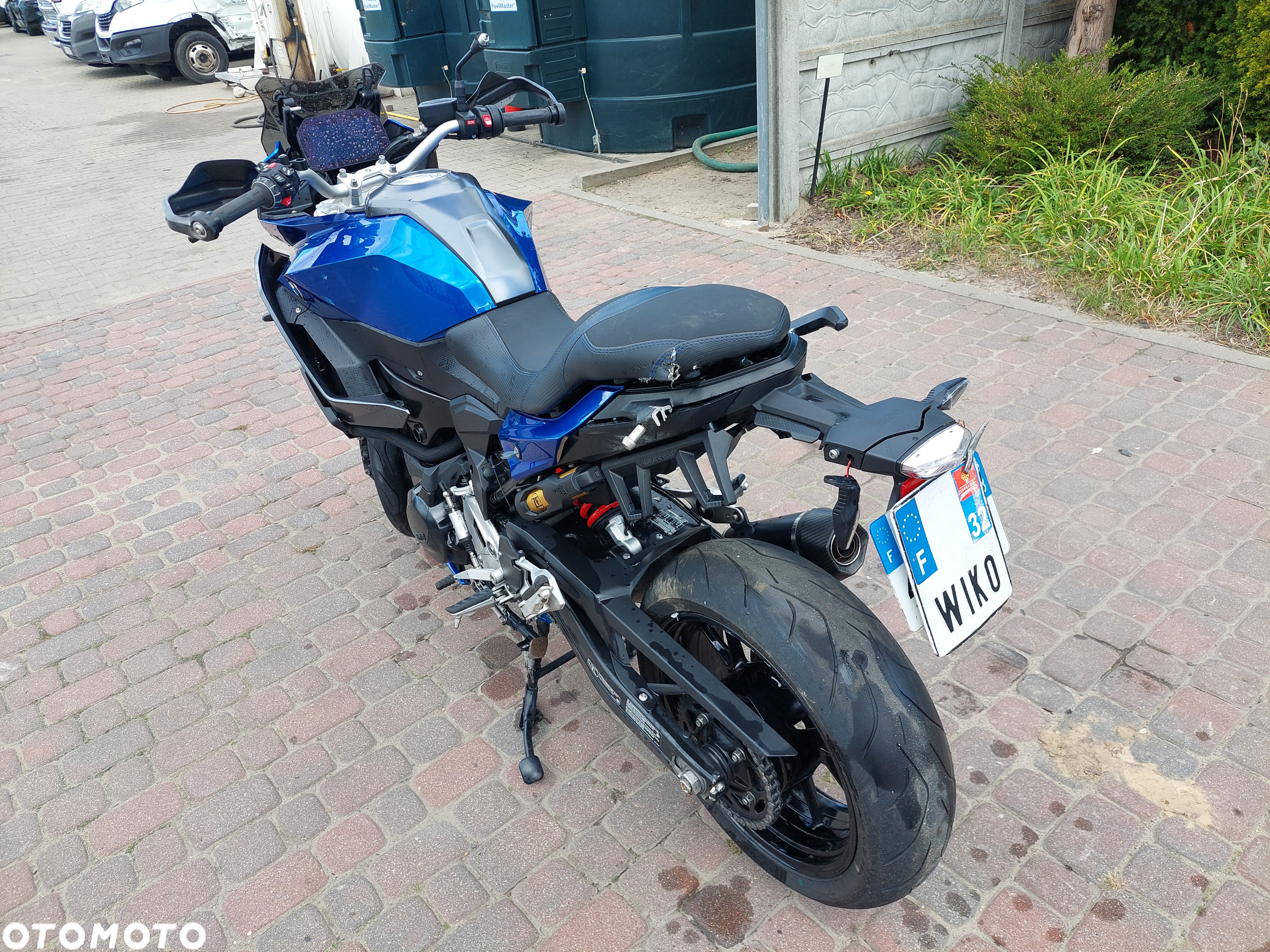BMW XR - 3