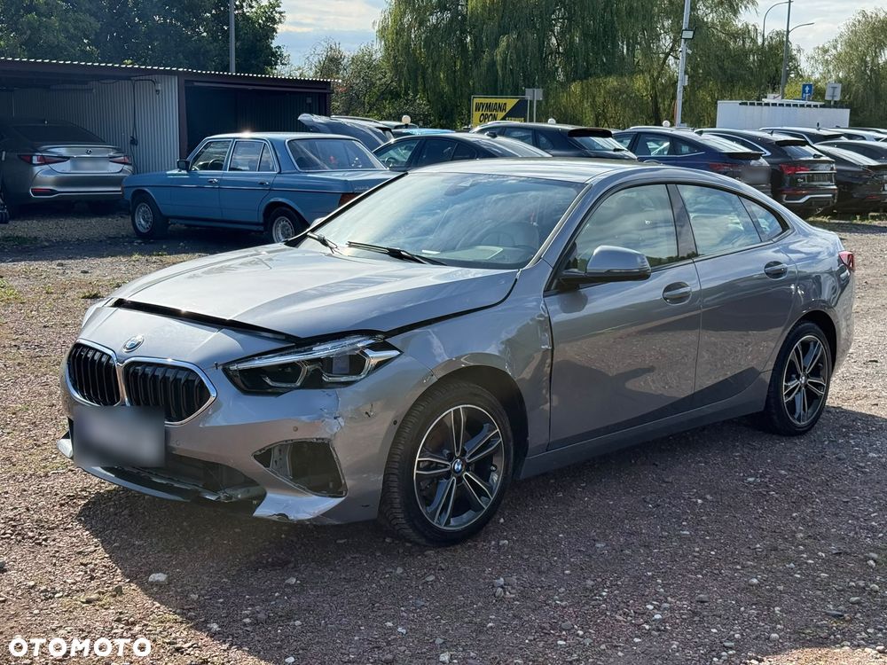 BMW Seria 2 218i - 10