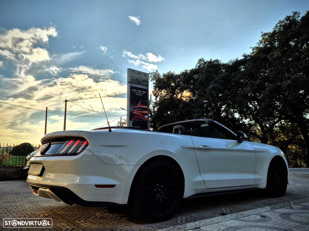 Ford Mustang Cabrio 2.3 Eco Boost - 16