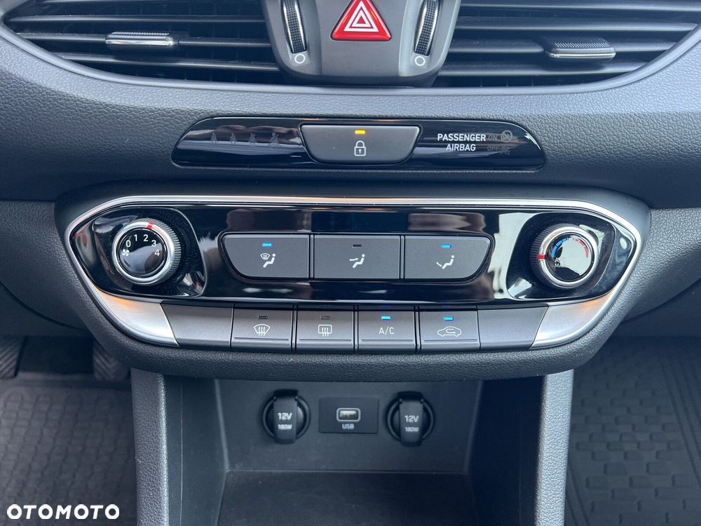 Hyundai i30 - 21
